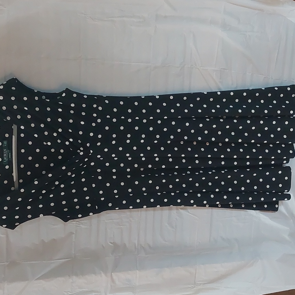 Lauren Ralph Lauren poka dot dress size 12 cap sleeves.